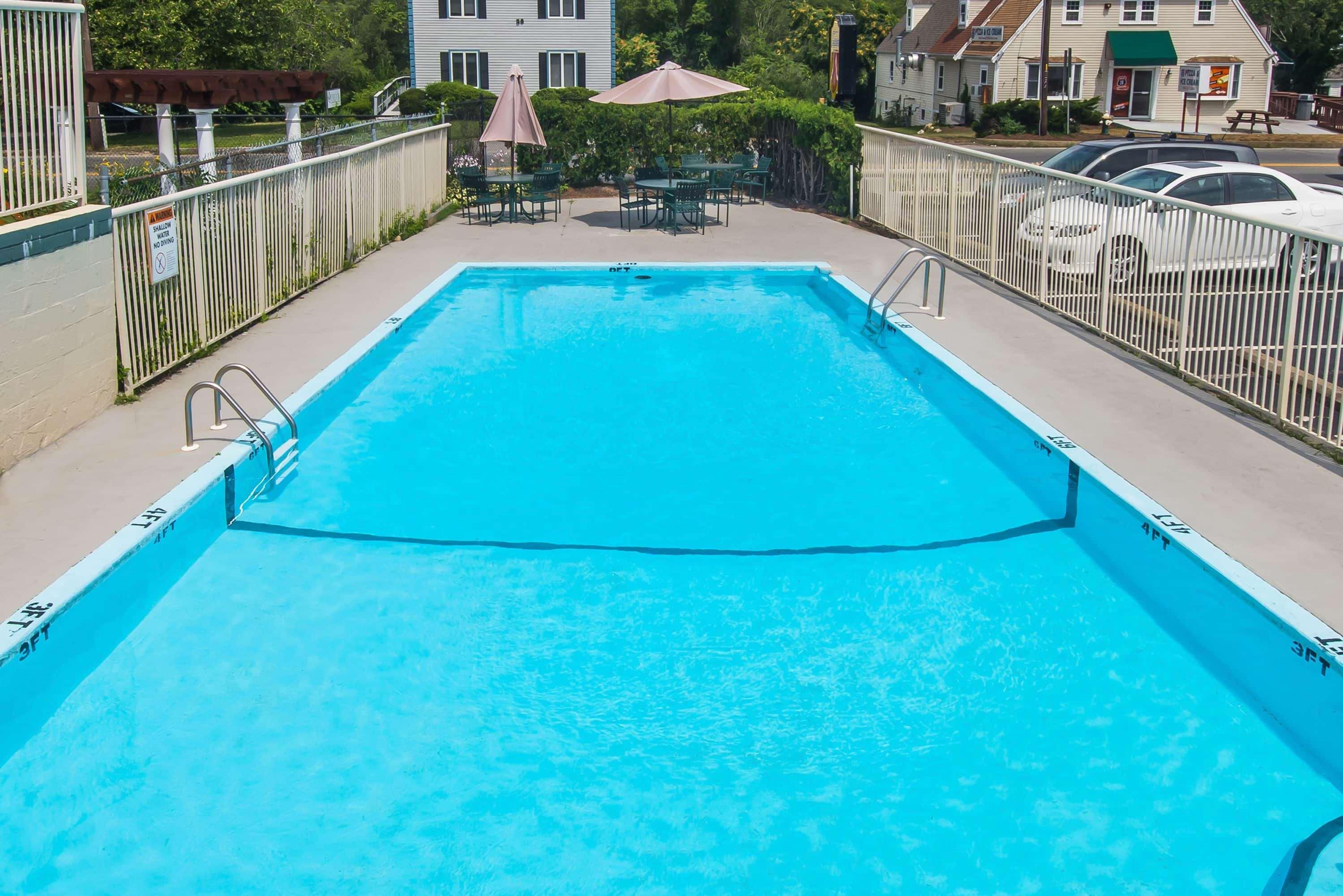 Relax Inn Cape Cod West Yarmouth Hyannis Экстерьер фото